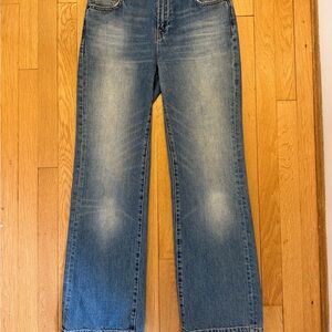 Lucky Brand Blue Relaxed Jeans with Vintage Aesthetic